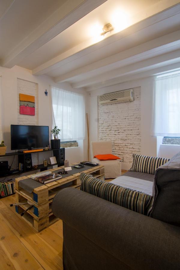 Little Gem Apartment *